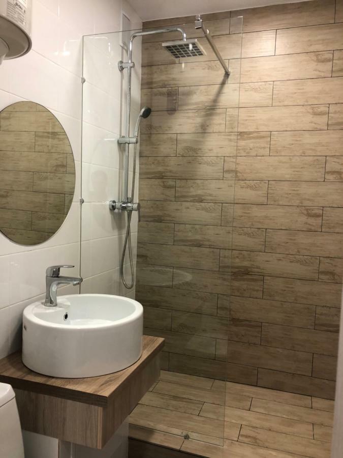Студия "Loft" Apartment Pavlodar Exterior photo